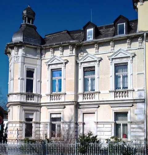 Sie möchten dieses Haus kaufen in Iserlohn Zentrum Karnacksweg .Fragen Sie Ihren Makler in Iserlohn WZ-Immobilien.