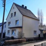 Mehrfamilienhaus mit großem Grundstück in Hemer von de Seite