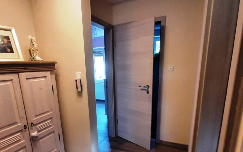 Diele als Mittelpunkt des Hauses. Dieses Haus ist in Hemer zu verkaufen