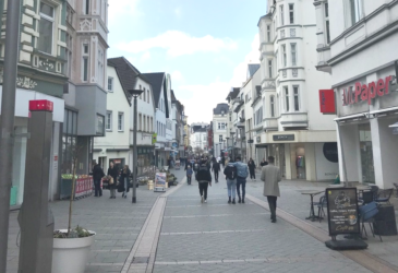 Straße mit Ladenlokal in Iserlohn zu vermieten bei Immobilienmakler in Iserlohn