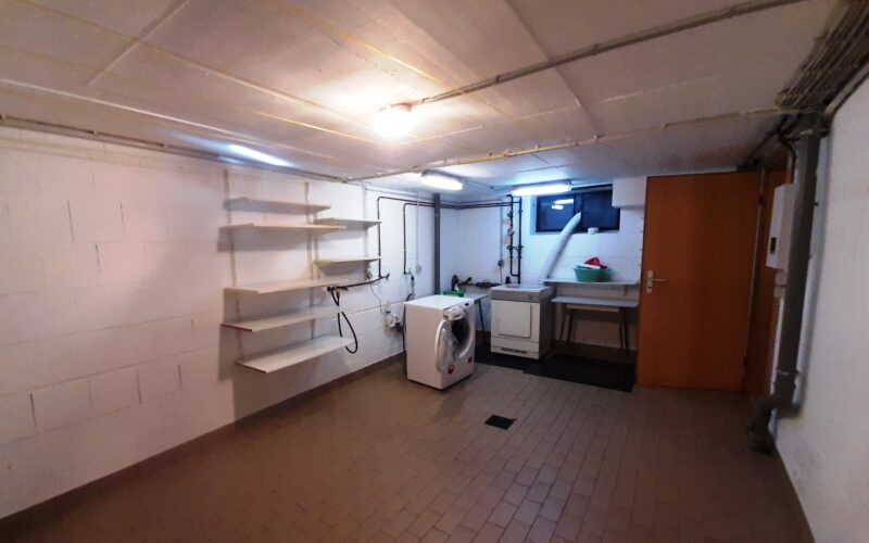 In Iserlohn ist dieses Einfamilienhaus mit Waschküche im Keller zu verkaufen. Infos bei WZ-Immobilien, Ihrem Makler für Iserlohn