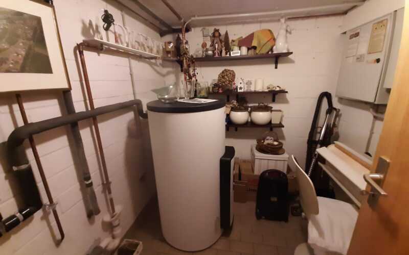 Haus zu verkaufen in Iserlohn mit diesem Heizungskeller. Infos bei Ihrem Immobilienmakler in Iserlohn. Ihrem Fachmann für Immobilien Iserlohn