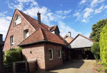 Freistehendes Einfamilienhaus in Iserlohn-Kalthoff zu verkaufen! Weitere Informationen bei Ihrem Immobilienmakler für Iserlohn und Umgebung, WZ-Immobilien. Gerne vereinbaren wir mit ernsthaften Kaufinteressenten einen Besichtigungstermin. Ihr Makler in Iserlohn