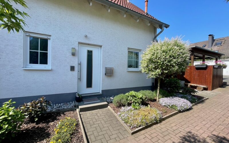 Einfamilienhaus in Iserlohn-Drüpplingsen zu verkaufen. Gerne vereinbaren wir mit Kaufinteressenten einen Besichtigungstermin.