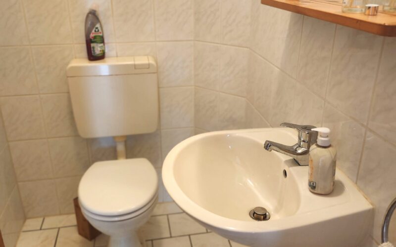 Die Gäste-Toilette wurde im Jahr 2025 erneuert