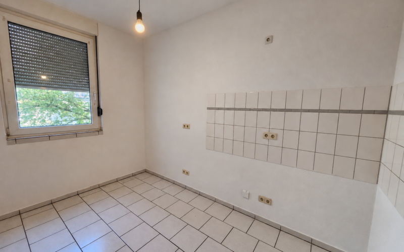 Küche in der 2-Zimmer-Wohnung in Iserlohn. Die Küche ist frisch gestrichen.